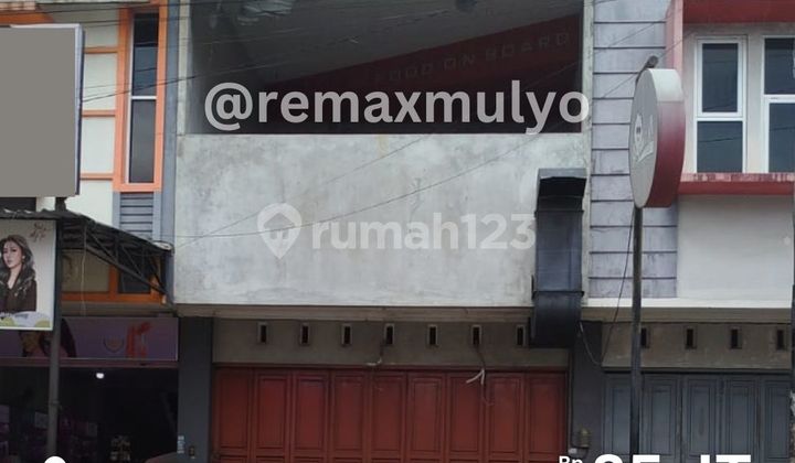 2-Story Shop House for Rent on a Strategic Roadside in Purwokerto City 1