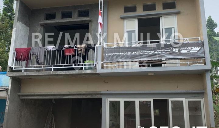 Cheap Sale 2 Shophouses With 2 Floors Area Purbalingga 1