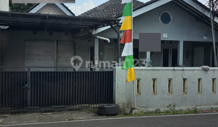 For Sale: Strategic and Comfortable Ready-to-Occupy House in West Purwokerto Area 1