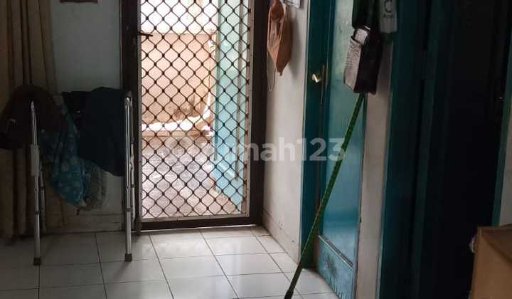 Rumah Tua Di Hook Nusaloka Bsd 2