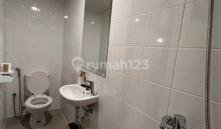 FOR SALE QUICK - PRICE REDUCED Freja Suites Near Aeon Mall BSD 2