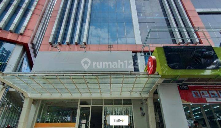 Kantor Bagus Hook Lahan Parkir Luas di Emerald Avenue  1