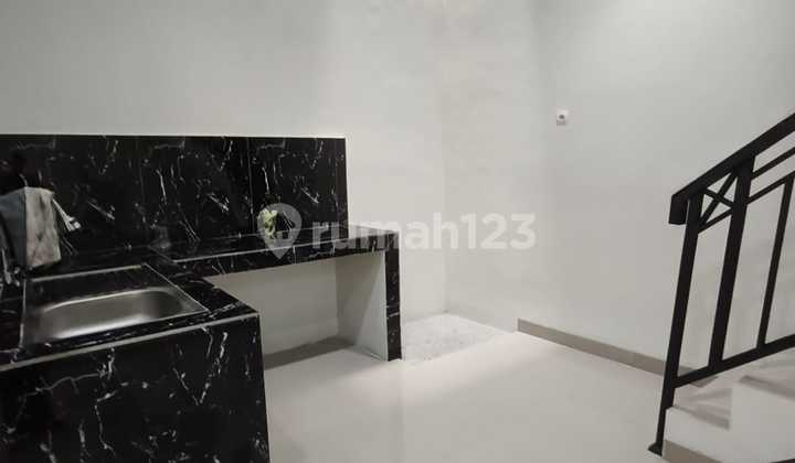 Full Renovation !! Move-in Ready House Near BSD Modern Market in Griyaloka Full Renovation !! Move-in Ready House Near BSD Modern Market in Griyaloka