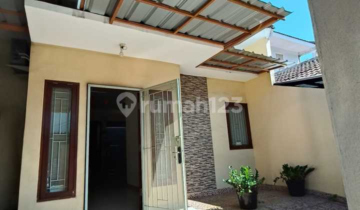 New House Ready to Live In Near Pasmod BSD in Griya Loka New House Ready to Live In Near Pasmod BSD in Griya Loka