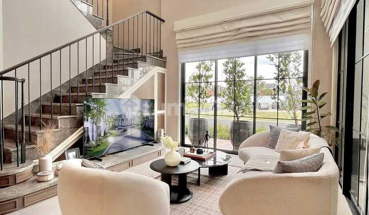 Beautiful American Classic 3-Story House