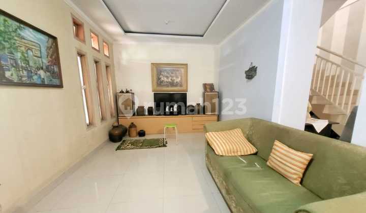 Murah !!! Jual Cepat Rumah Hook Tanah Luas di Pusat Ciputat  2