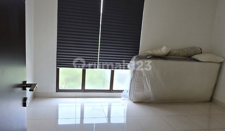 2-Story Ready-to-Occupy House Near Toll in Kireina Park BSD 2