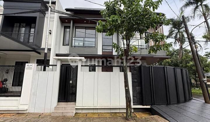Brand New!! Rumah Hook Mewah 2 Lantai Dekat Akses Toll di Griyaloka BSD