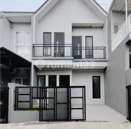 Ready-to-Occupy 2-Story New House Near Rawa Buntu Station in Kencana Loka, BSD. 2