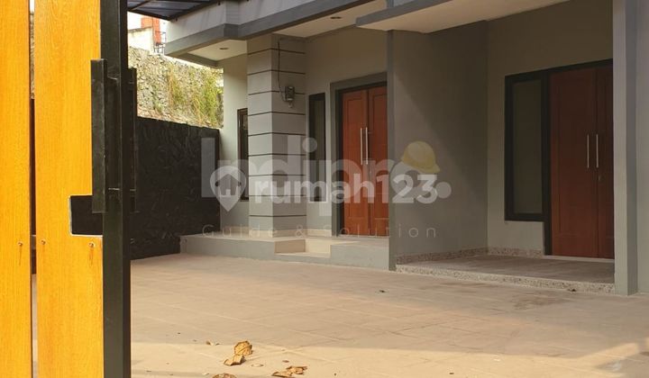 Rumah Baru Posisi Hook Tanah Luas Dekat Bsd Plaza