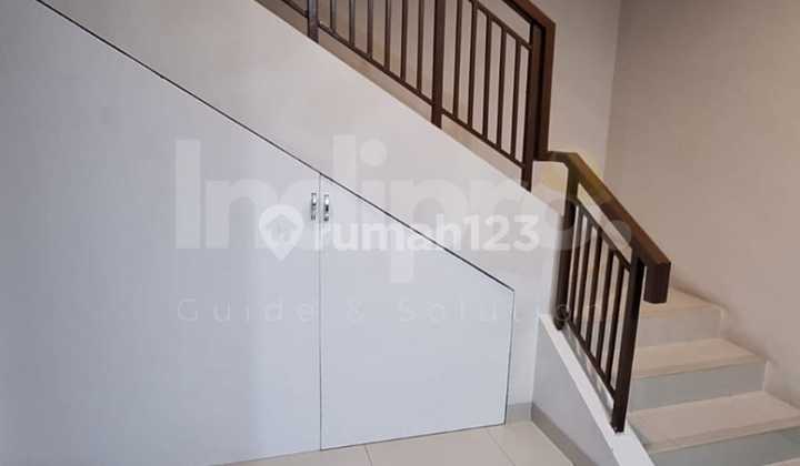 Rumah 2 Lantai  Siap Huni dekat ICE Hall Di The Eminent BSD 2