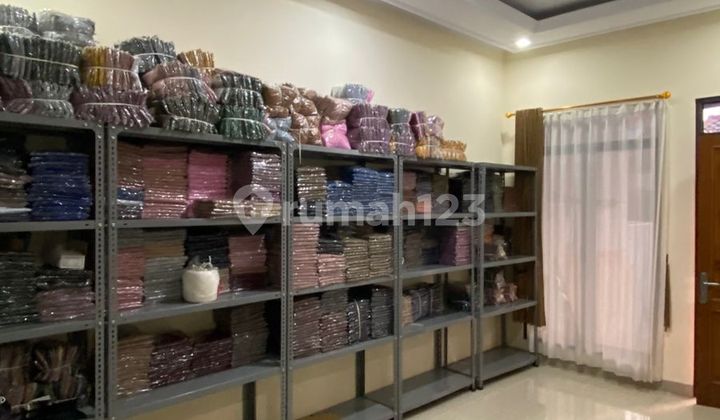 Ready-to-Occupy House Strategic Location Ciledug Tangerang City 2