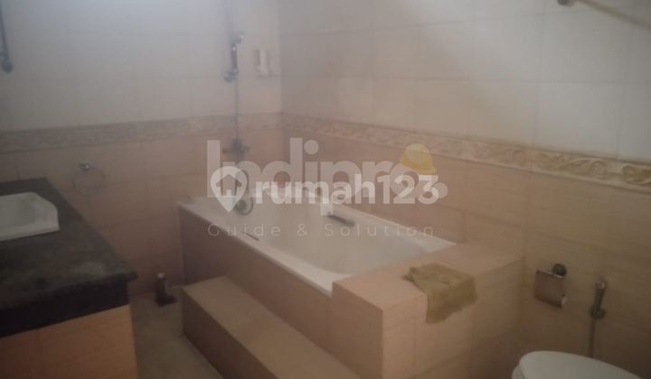FOR SALE 2-STORY HOUSE IN KOSAMBI BARU 2