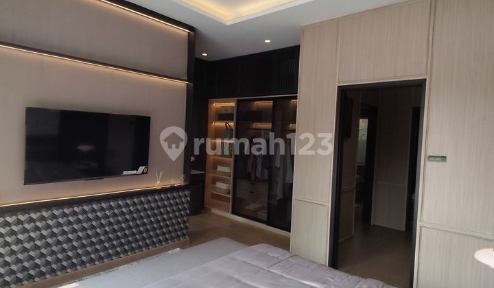 Terbaru & Stok Terbatas! Rumah 2 Lantai di BSD Dekat Eastvara & Aeon Mall - Ada Balkon & Sky Lounge! 2