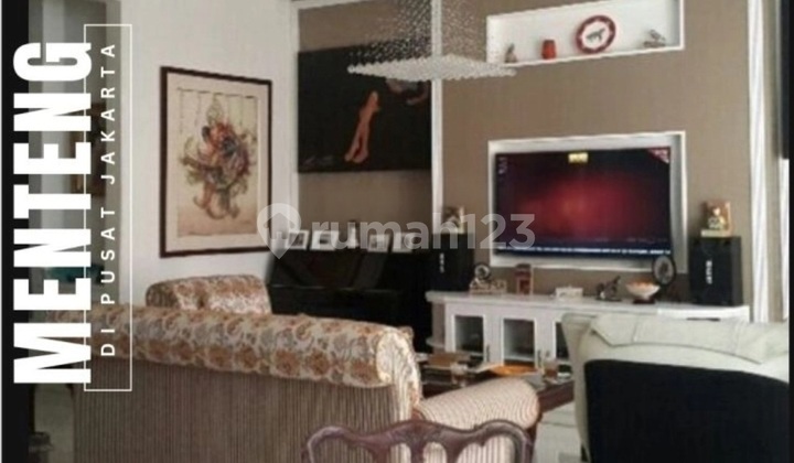 Jual Rugi dan Termurah di Menteng Jakarta !! Rumah Hitung Tanah bisa untuk Office Building