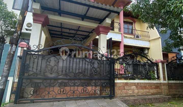 Rumah 2 Lantai di BSD Dekat Akses Tol & Stasiun Rawa Buntu - Bangunan Luas & Atap/ Ceiling Full Renovasi Baja Ringan!