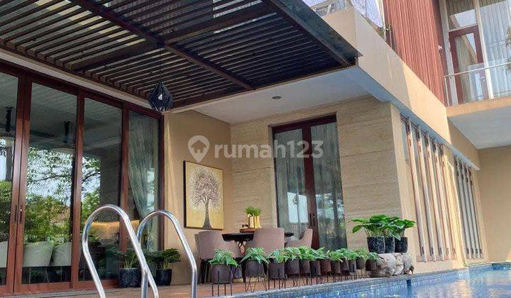 Rumah Mewah 3 Lantai + Swimming Pool SHM Simprug Jakarta Selatan 1