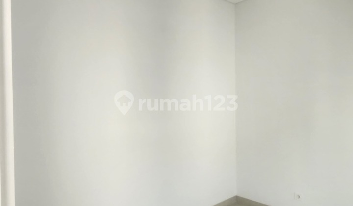 Bagus !! Rumah 2 Lantai Siap Huni Di The Savia Bsd 2