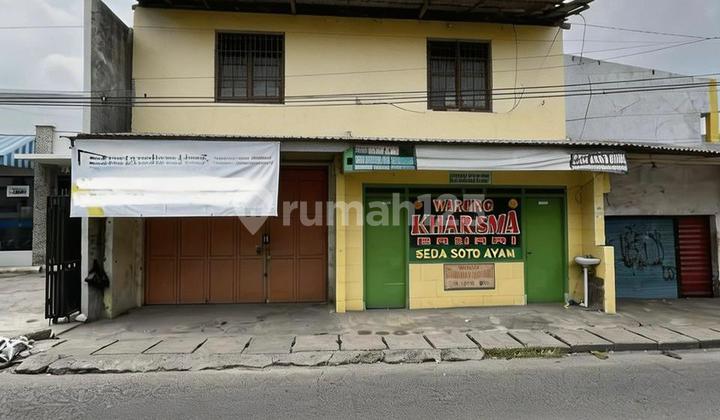 For Sale: House Ideal for Cafe Restaurant Business on Main Road Near Alam Sutera