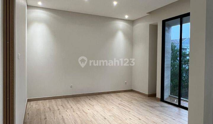 Rumah Baru Siap Huni Dijantungnya Bsd 1