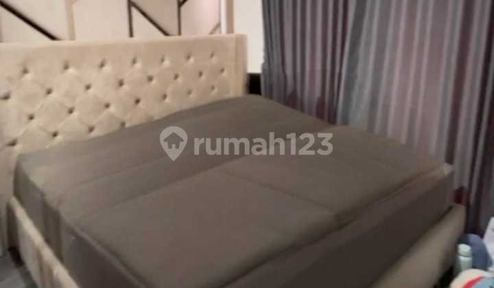 Rumah 2,5 Lantai dengan Rooftop - 4 Menit Tol Serpong | Dekat BSD & Stasiun! 2