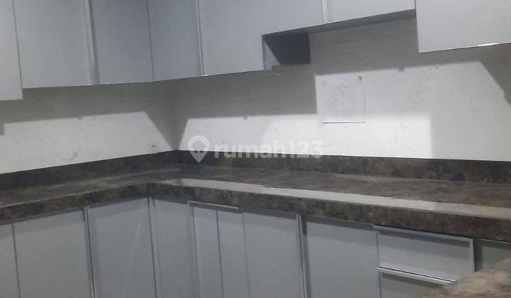 Rumah Semi Furnish Siap Huni di Cempaka Putih Jakarta Pusat 2