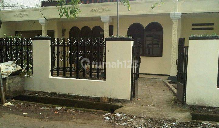 Dijual Rumah Murah di Zona C1 Utan Kayu Matraman Jakarta Timur 1