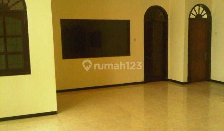 Dijual Rumah Murah di Zona C1 Utan Kayu Matraman Jakarta Timur 2