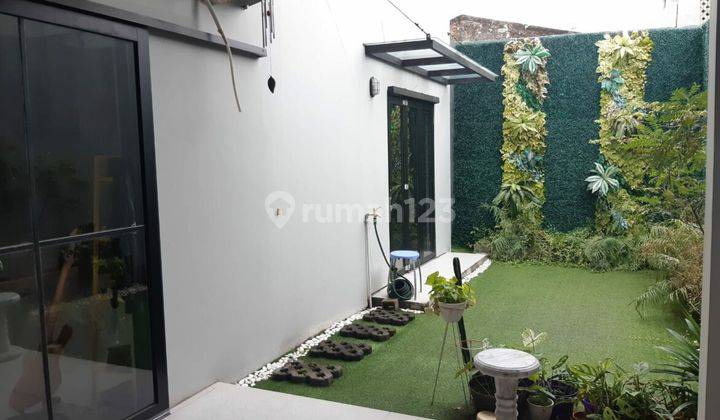 Dijual Rumah Hoek di Komplek Bea Cukai Jakarta Timur 2