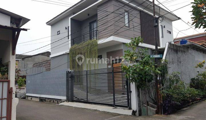 Dijual Rumah Hoek di Komplek Bea Cukai Jakarta Timur 1