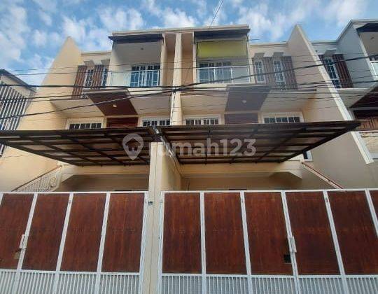 Di Jual 2 Unit Rumah Baru di Kalibata Selatan Jakarta Selatan 1