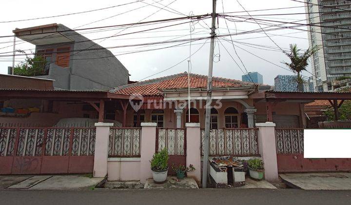 Dijual Rumah di Palbatu, Tebet Lokasi Sangat Strategis 1