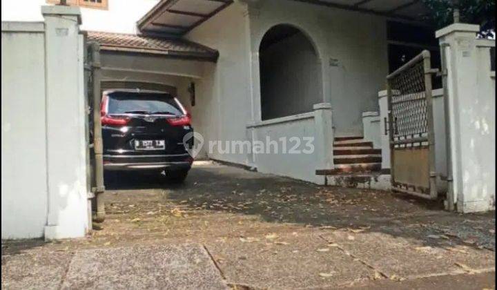 Rumah 3 Lantai Aman Nyaman Dalam Komplek Billymoon 2