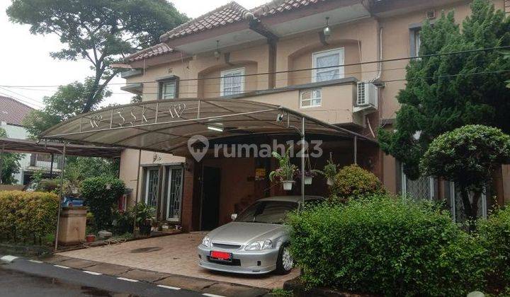 Rumah di dalam komplek dekat Mall Buaran 1