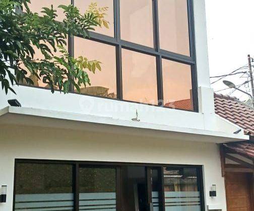 Rumah Asri dan Luas di Jatipadang Jakarta Selatan 1