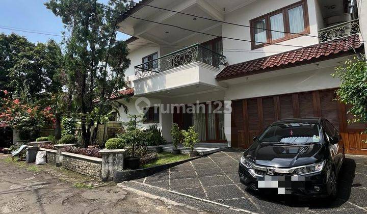 Rumah ada privat pool di Ampera Jakarta Selatan 1