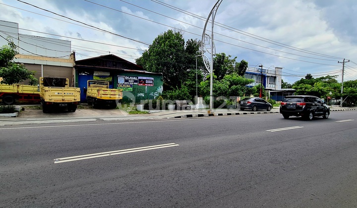 Gudang strategis solo di Jl juanda pucangsawit jebres 4