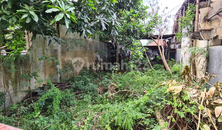 Tanah pekarangan tengah kota belakang mall di Jl duren  penumping surakarta 4