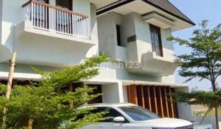 Rumah solo baru 2 lantai 2