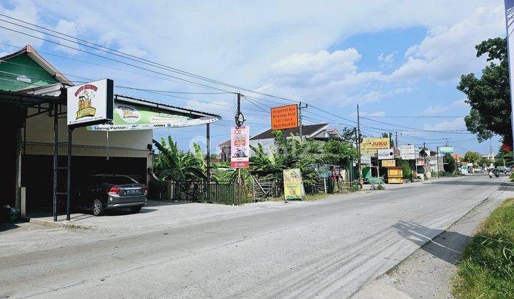 Tempat usaha dekat exit tol klodran di Jl adisumarmo klodran colomadu 2