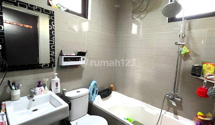 Rumah di Cluster Greenwood Golden City Bekasi Utara, Bekasi 15