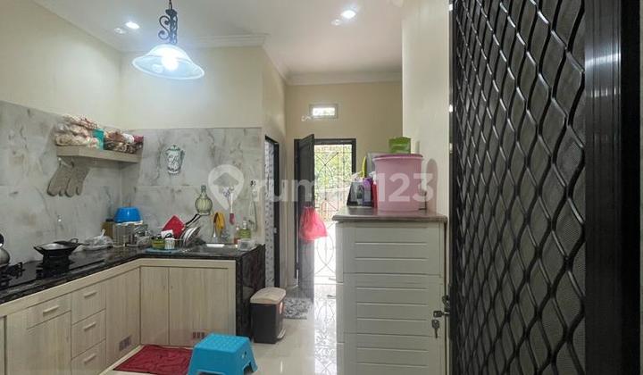 dapur  rumah di vida bumipala bekasi,