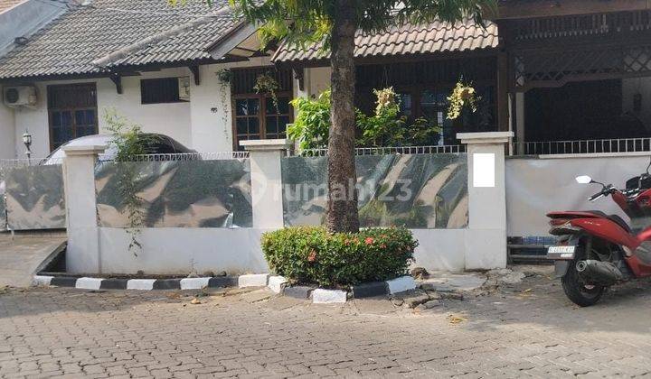 Rumah Tua Hitung Tanah di Kemang Pratama 1 Bekasi 1