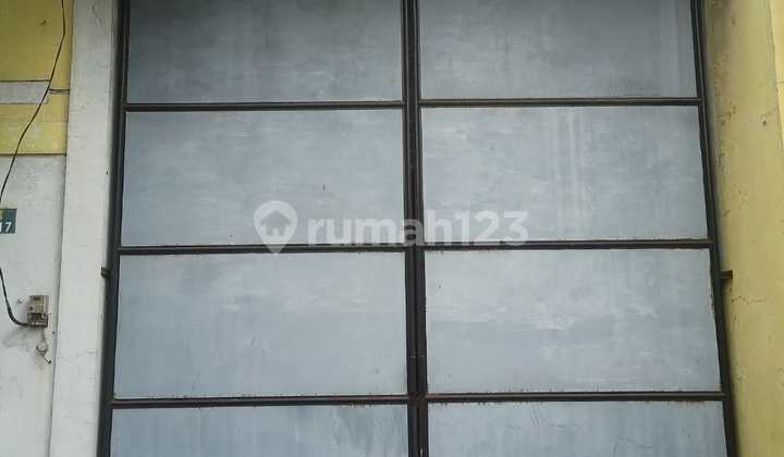 Gudang di Buduran, Sidoarjo Kondisi Bersih dan Bagus