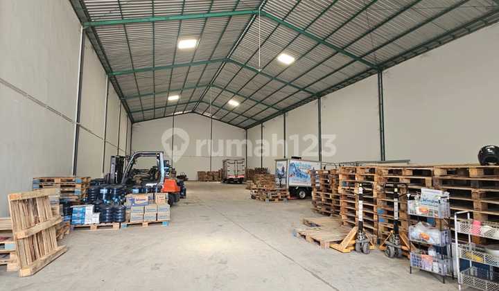 Good Warehouse Ready to Use 1260 m2 in Buduran, Sidoarjo Good Warehouse Ready to Use 1260 m2 in Buduran, Sidoarjo