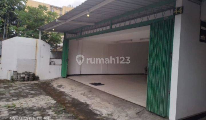 Ruko Ngagel, Surabaya Pinggir Jalan Raya Tersedia Parkiran Yang Luas 2