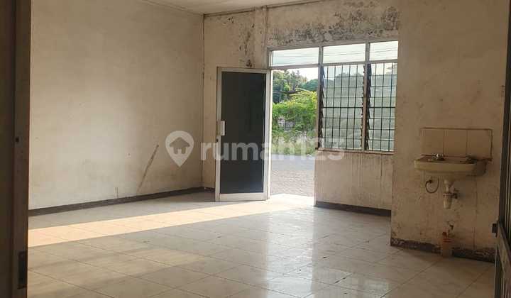 Warehouse in Buduran 3 Rows, Container Access for Industrial and Warehousing.