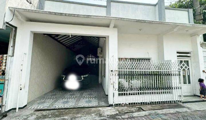 Rumah di Jl. Bogen Ploso Surabaya Timur, 3 Lantai, Sudah Renov, Siap Huni 1