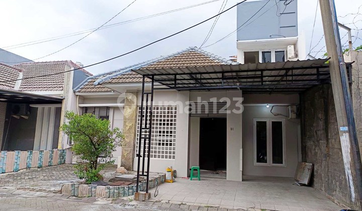 House in Kendangsari Ykp Ivory South Surabaya, Minimalist, 2 Floors, Ready to Occupy. House in Kendangsari Ykp Ivory South Surabaya, Minimalist, 2 Floors, Ready to Occupy.