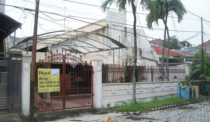 Rumah di Kertajaya Indah Surabaya Timur, Lokasi Strategis, Row Jalan Lebar Rumah di Kertajaya Indah Surabaya Timur, Lokasi Strategis, Row Jalan Lebar